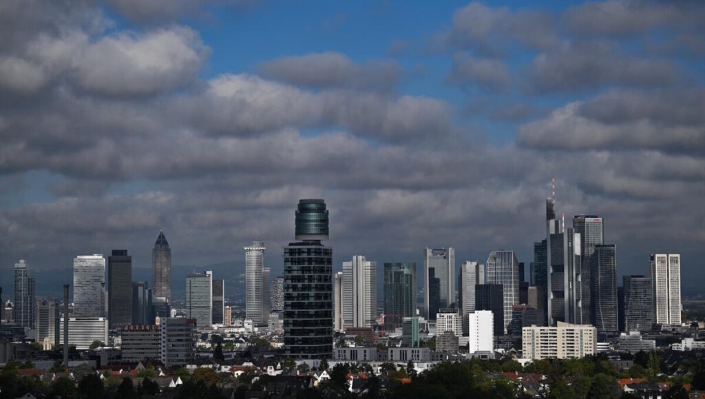 EZB fordert einfachere EU-Bankenvorschriften | DWN