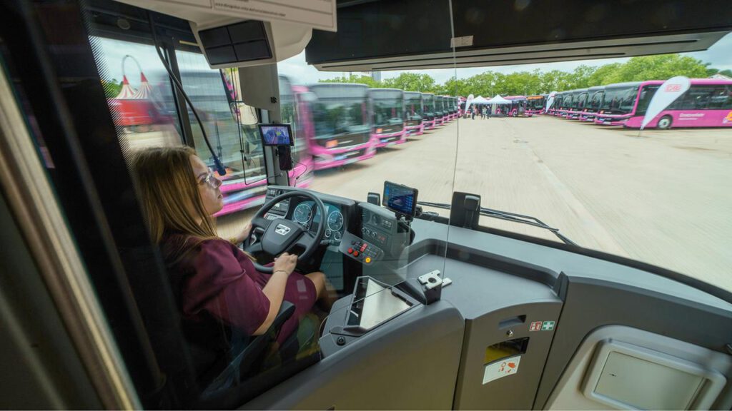 Großauftrag der Bahn: MAN und BYD sollen Tausende Busse liefern