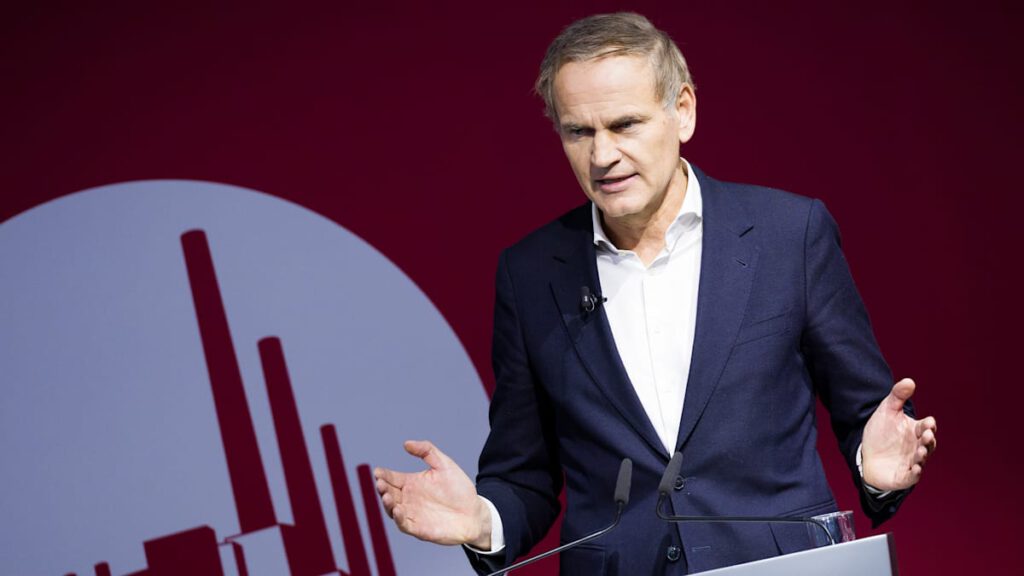 Volkswagen-Chef Oliver Blume will Sparkurs und Abbau von 35.000 Arbeitsplätzen vorantreiben