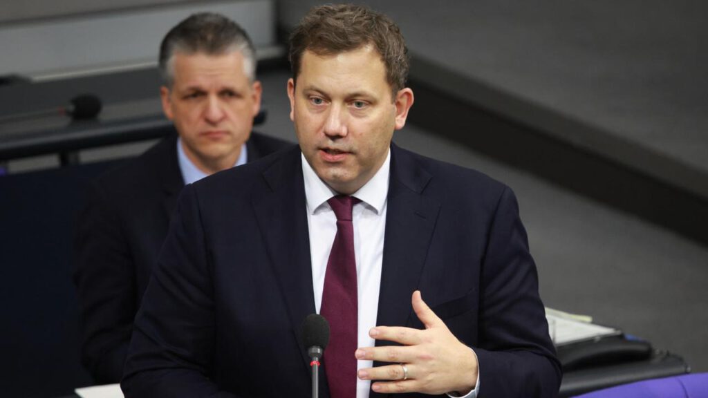 Altersvorsorge: Wie Klingbeil die Riester-Rente reformieren will