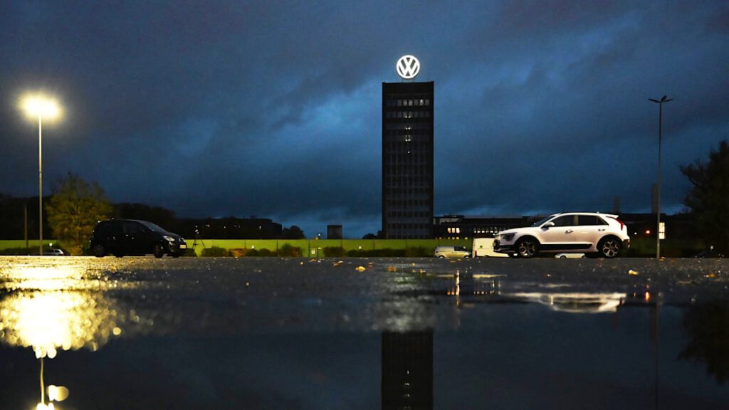 Autobauer in der Krise: VW meldet Milliardenverlust im dritten Quartal