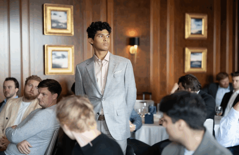 Warum Gründer im Silicon Valley jetzt lernen, Kaviar richtig zu essen