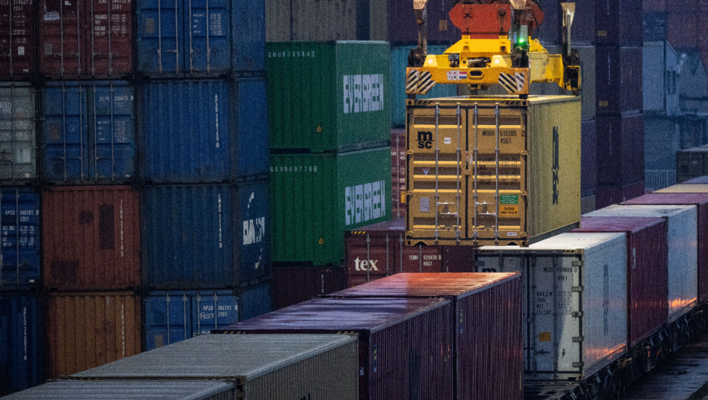 Deutsche Wirtschaft: Vorsichtige Erholung ab 2026 erwartet