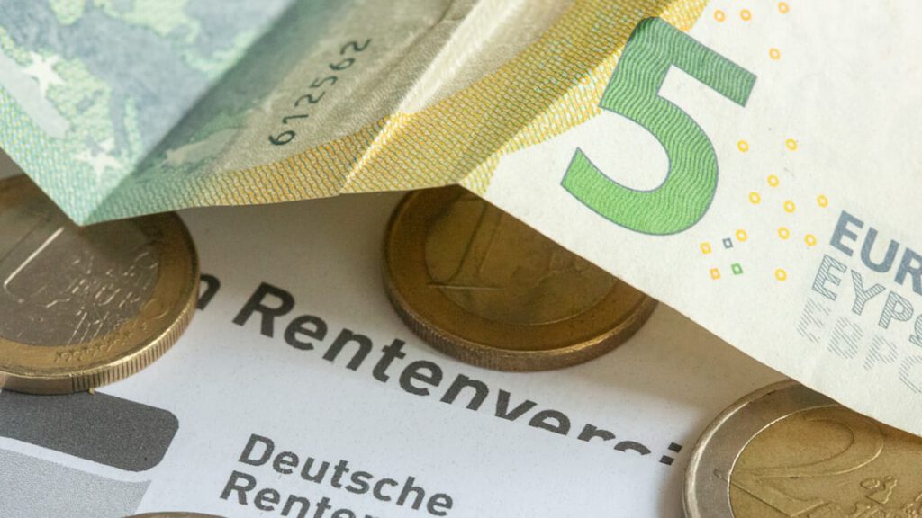 Rente: Bis zu 500 Euro im Jahr – Rentenversicherung sagt „sehr heftigen“ Beitragssprung voraus