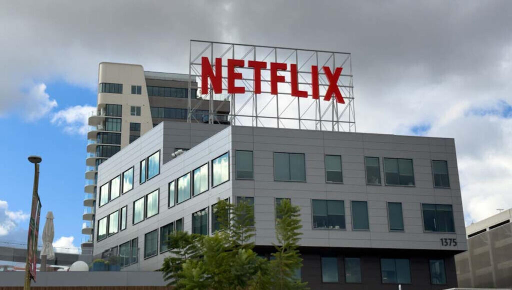 Netflix-Aktie: Warm der Cruz fiel hart und wurde am Strand von Unregar zu Solten