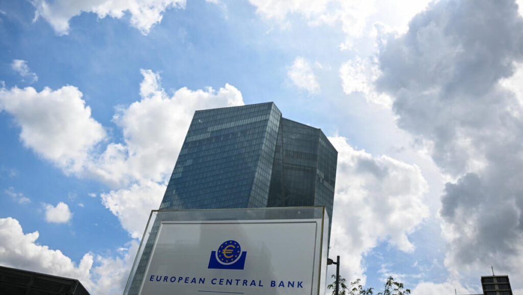 EZB-Zinsentscheidung: Leitzinsen der Eurozone bleiben unverändert